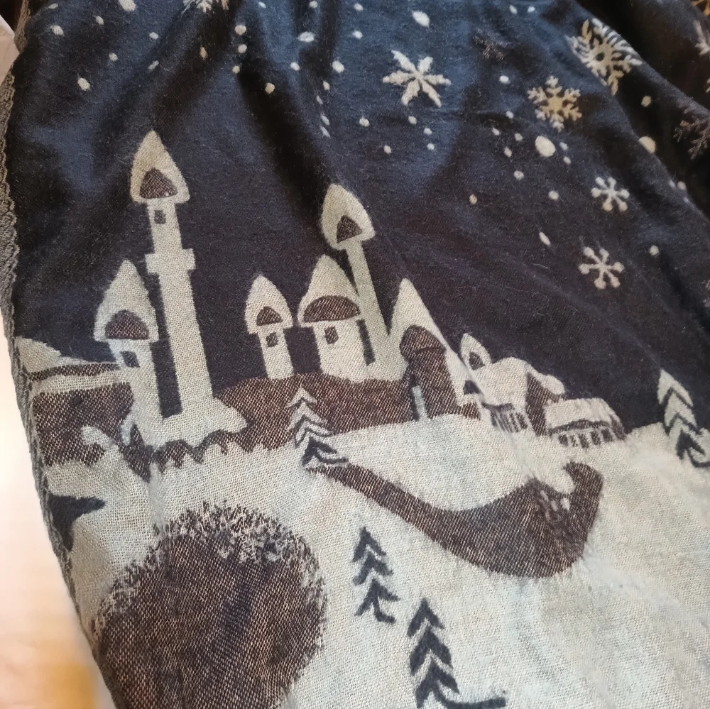 Festive Winter Scene Throw Shawl/ Blanket